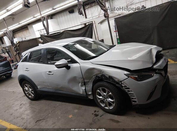 JM1DKDB74L1465327 2020 MAZDA CX-3 Gray Widok wnętrza z tyłu