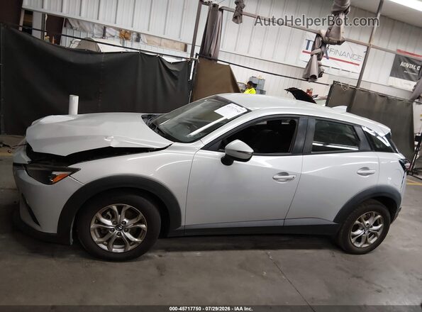 JM1DKDB74L1465327 2020 MAZDA CX-3 Gray Widok wnętrza 360 stopni