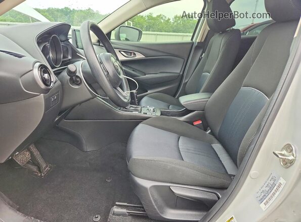 JM1DKDB76M1501729 2021 MAZDA CX-3 Белый Вид салона спереди
