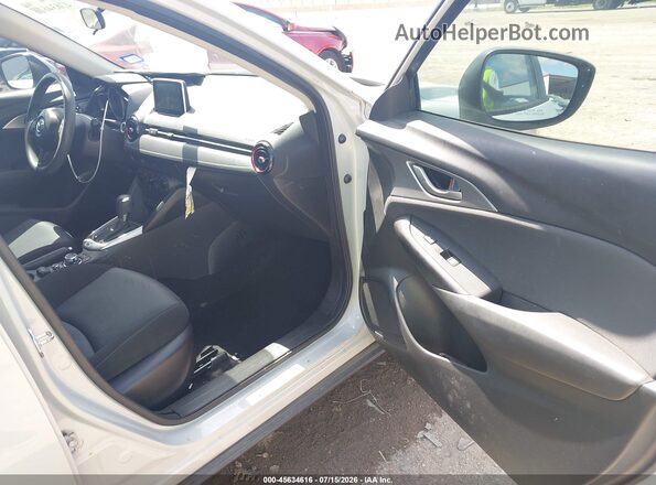 JM1DKDB77H0162894 2017 MAZDA CX-3 Бежевый Вид салона спереди