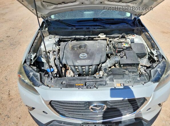 JM1DKDC71J1329443 2018 MAZDA CX-3 White Вид підкапотного простору