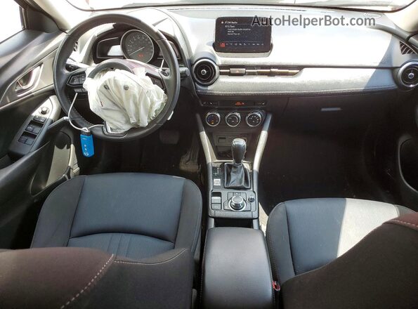 JM1DKDC71K0403533 2019 MAZDA CX-3 Red Առջևի վահանակի տեսք