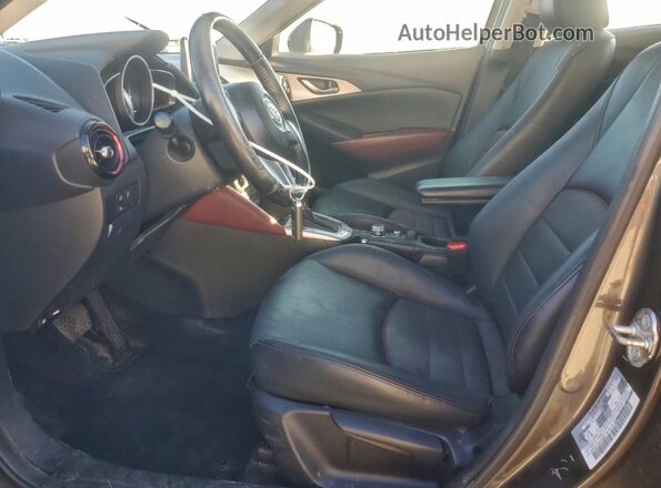 JM1DKDC72H0158265 2017 MAZDA CX-3 Black Widok wnętrza z przodu