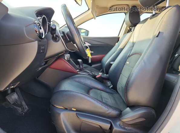 JM1DKDD78H0171505 2017 MAZDA CX-3 White წინა სალონის ხედი