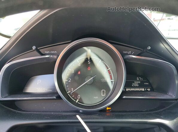 JM1DKFB70L1470651 2020 MAZDA CX-3 White ხელსაწყოთა პანელის ხედი