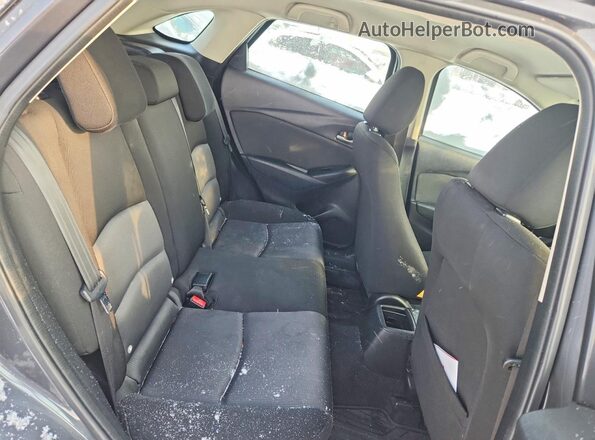 JM1DKFB75H0154949 2017 MAZDA CX-3 Gray Widok tylnych siedzeń