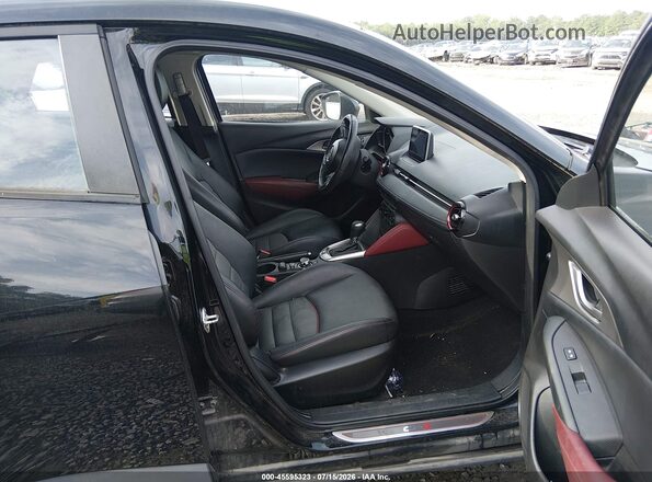 JM1DKFC70H0141895 2017 MAZDA CX-3 Black Вид салону спереду