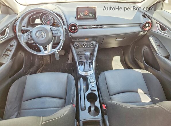 JM1DKFC70H0170815 2017 MAZDA CX-3 Белый Вид панели приборов