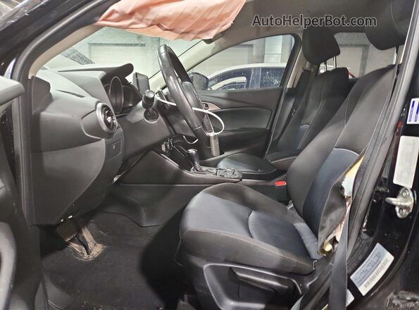 JM1DKFC71K1448090 2019 MAZDA CX-3 Черный Вид салона спереди
