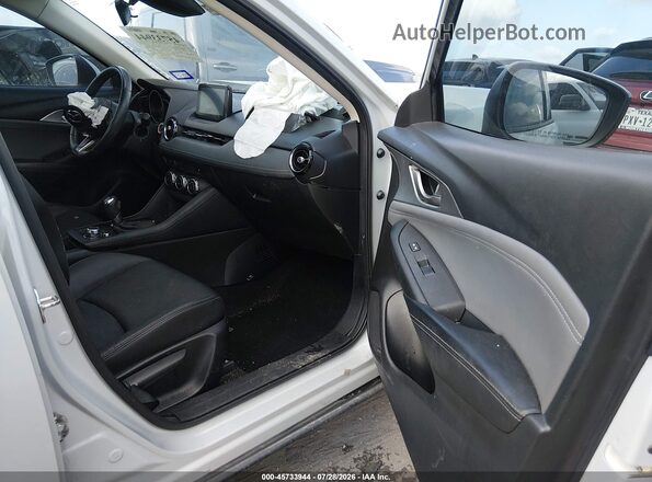 JM1DKFC71K1459431 2019 MAZDA CX-3 Gray Vista interior delantera