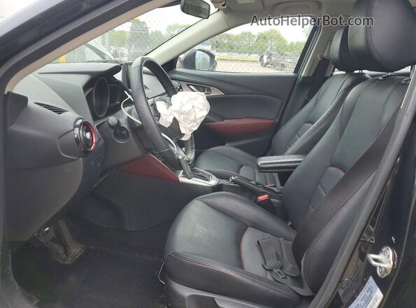 JM1DKFC73J1305673 2018 MAZDA CX-3 Черный Вид салона спереди