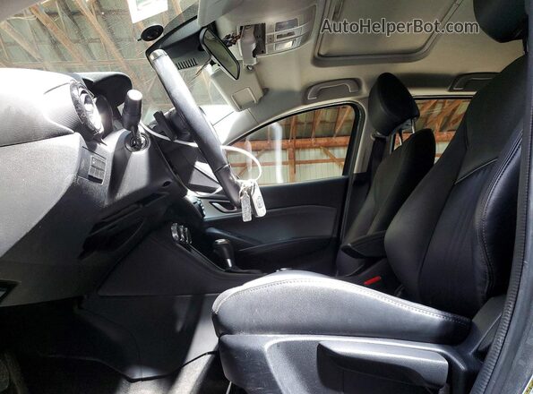 JM1DKFC73K0430437 2019 MAZDA CX-3 Gray Vista interior delantera
