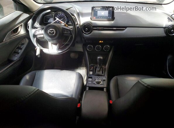 JM1DKFC73K0430437 2019 MAZDA CX-3 Gray Vista del salpicadero