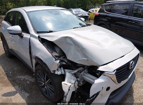 JM1DKFC74J0331818 2018 MAZDA CX-3 Gray Widok z przodu