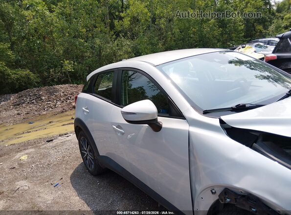JM1DKFC74J0331818 2018 MAZDA CX-3 Gray Widok wnętrza z tyłu