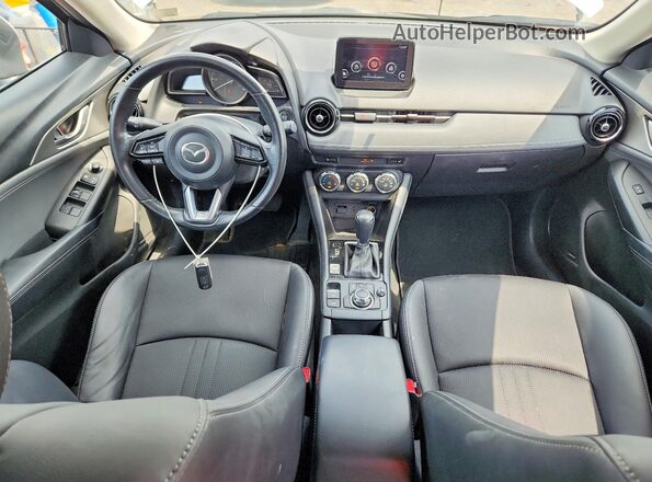 JM1DKFC77K1420147 2019 MAZDA CX-3 White Dashboard view