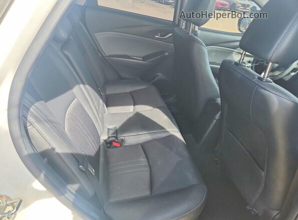 JM1DKFC79K0434492 2019 MAZDA CX-3 Белый Вид задних сидений