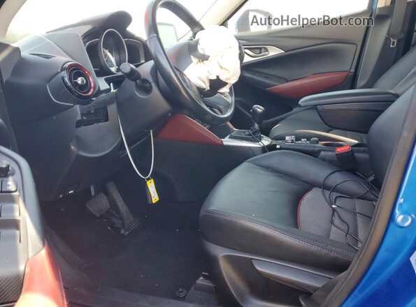 JM1DKFC7XG0129252 2016 MAZDA CX-3 Blue Widok wnętrza z przodu