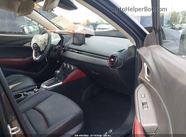 JM1DKFC7XJ1321739 2018 MAZDA CX-3 Gray Вид салону спереду