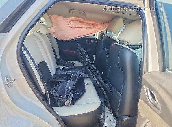 JM1DKFD78G0139258 2016 MAZDA CX-3 White Rear interior view