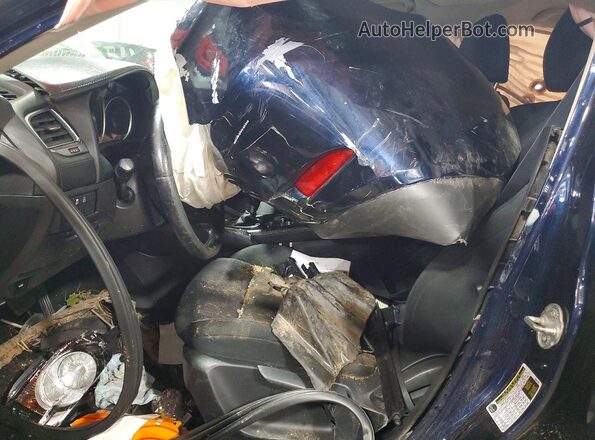 JM1GJ1U55G1468320 2016 MAZDA 6 Blue Widok wnętrza z przodu