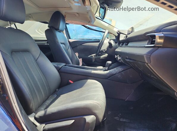 JM1GL1TYXJ1327613 2018 MAZDA 6 Синий Вид салона спереди