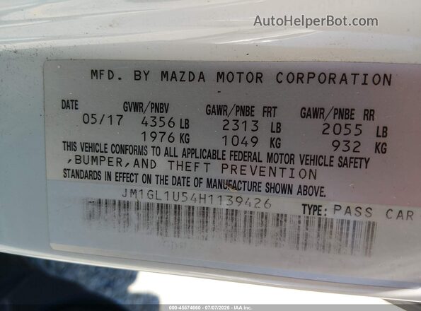 JM1GL1U54H1139426 2017 MAZDA 6 White Widok komory silnika