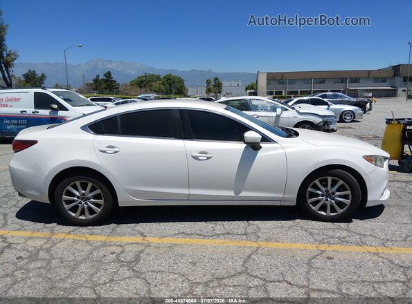 JM1GL1U54H1139426 2017 MAZDA 6 White Widok wnętrza z tyłu