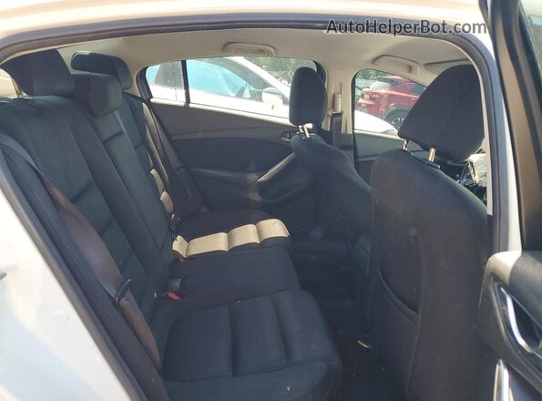JM1GL1U55H1143095 2017 MAZDA 6 White Հետևի նստատեղերի տեսք