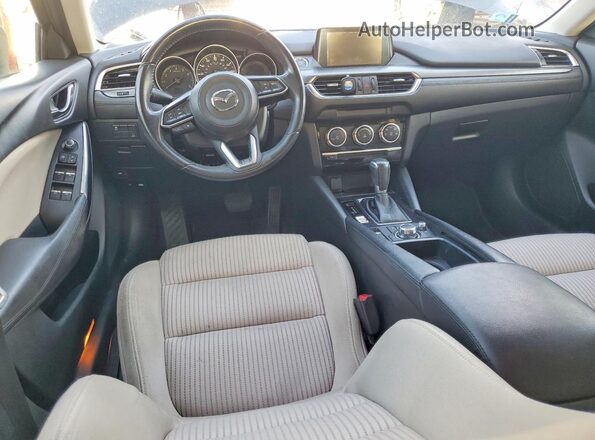 JM1GL1U57H1121308 2017 MAZDA 6 Gray Widok deski rozdzielczej