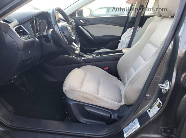JM1GL1U57H1121308 2017 MAZDA 6 Gray Widok wnętrza z przodu
