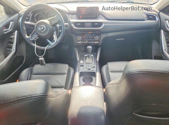 JM1GL1V52H1127578 2017 MAZDA 6 Silver Widok deski rozdzielczej