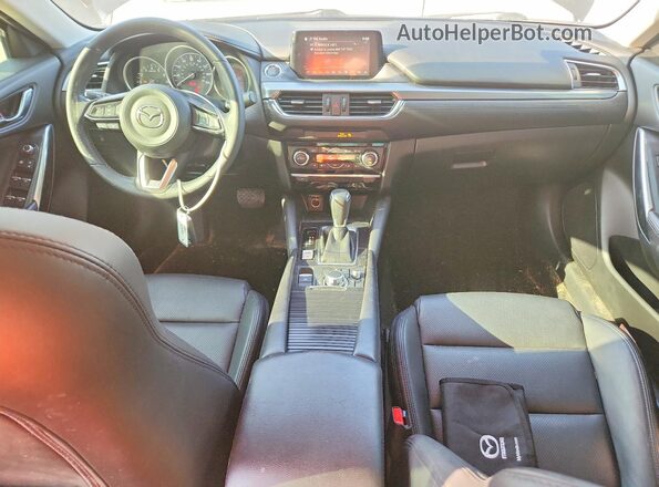 JM1GL1V56H1120696 2017 MAZDA 6 Black Vista del salpicadero