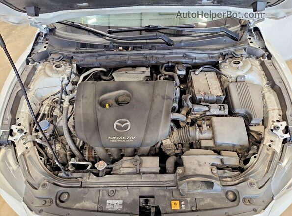 JM1GL1V56H1130046 2017 MAZDA 6 White უკანა სალონის ხედი
