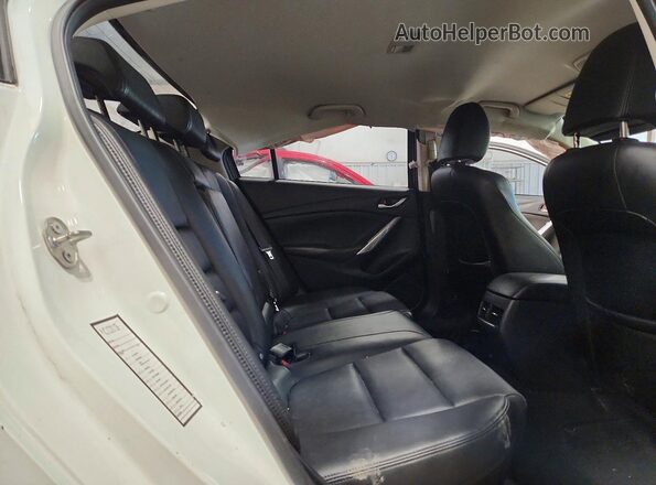 JM1GL1V56H1130046 2017 MAZDA 6 White უკანა სავარძლების ხედი