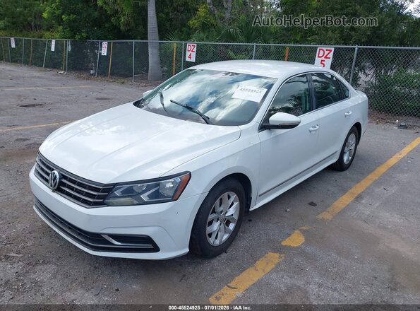 JM1GL1V58H1149441 2017 MAZDA 6 White Դիմացի տեսք