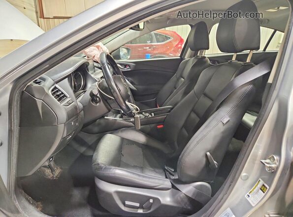 JM1GL1V5XH1110060 2017 MAZDA 6 Серебряный Вид салона спереди