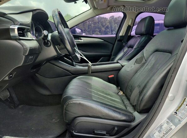 JM1GL1VM1J1335674 2018 MAZDA 6 Silver Front interior view