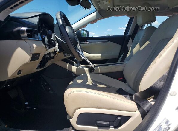 JM1GL1VM1M1614272 2021 MAZDA 6 White Front interior view