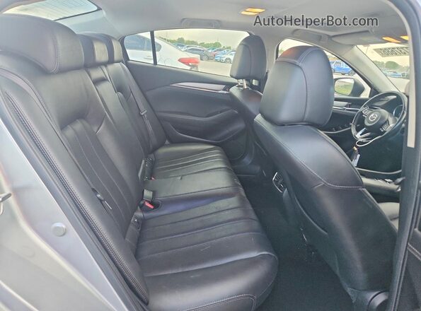 JM1GL1VM2J1323565 2018 MAZDA 6 Silver Vista de los asientos traseros