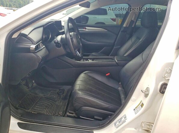 JM1GL1VM2J1332217 2018 MAZDA 6 White Front interior view
