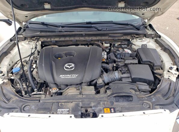 JM1GL1VM2J1332217 2018 MAZDA 6 White Rear interior view