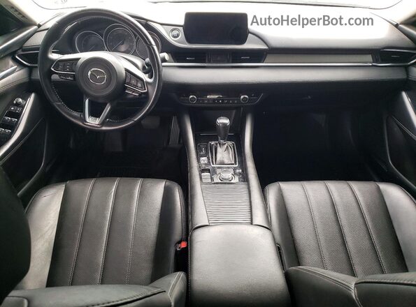 JM1GL1VM2J1332217 2018 MAZDA 6 White Dashboard view