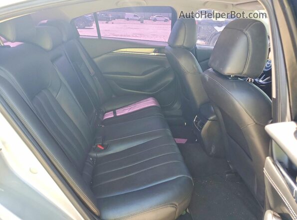 JM1GL1VM3J1314308 2018 MAZDA 6 Silver Вид задніх сидінь