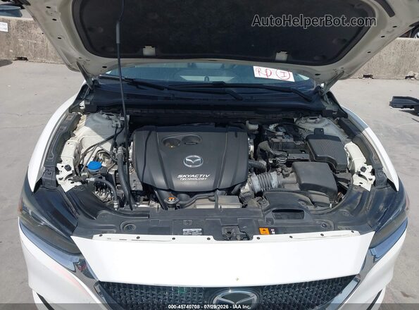 JM1GL1VM7J1304929 2018 MAZDA 6 White Widok z tyłu