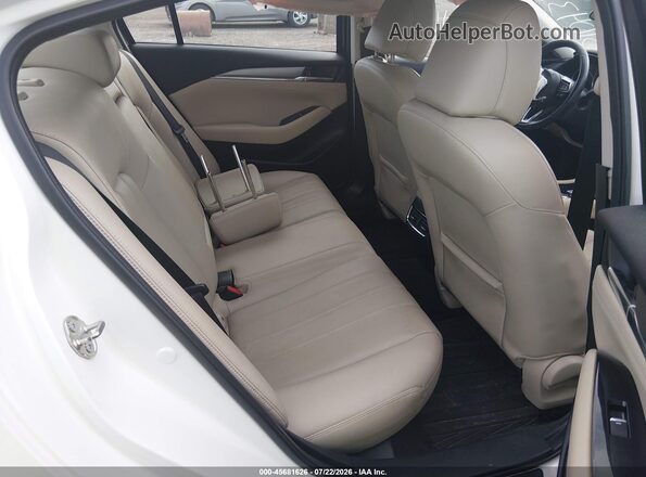 JM1GL1VM7K1510432 2019 MAZDA 6 White VIN կոդի պիտակի տեսք