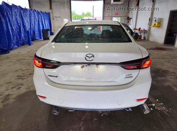 JM1GL1VM9J1315009 2018 MAZDA 6 White Rear view
