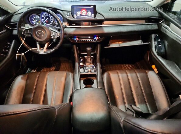 JM1GL1VM9J1315009 2018 MAZDA 6 White Dashboard view