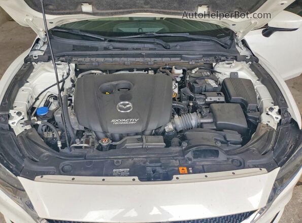 JM1GL1VM9J1327354 2018 MAZDA MAZDA Белый Вид задней части салона