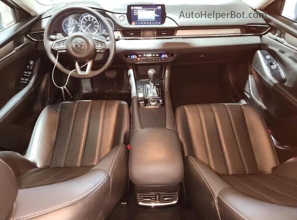 JM1GL1VM9L1518856 2020 MAZDA 6 Gray Dashboard view